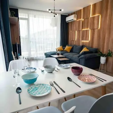 Sky + Free Garage Apartment Burgas